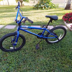Mangoose 20 inch Bike with Double Tow Bar 