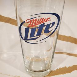 Miller Lite the Activator Glass Logo Clear Glass Heavy Restaurant Quality Beer Drinking Collectible 