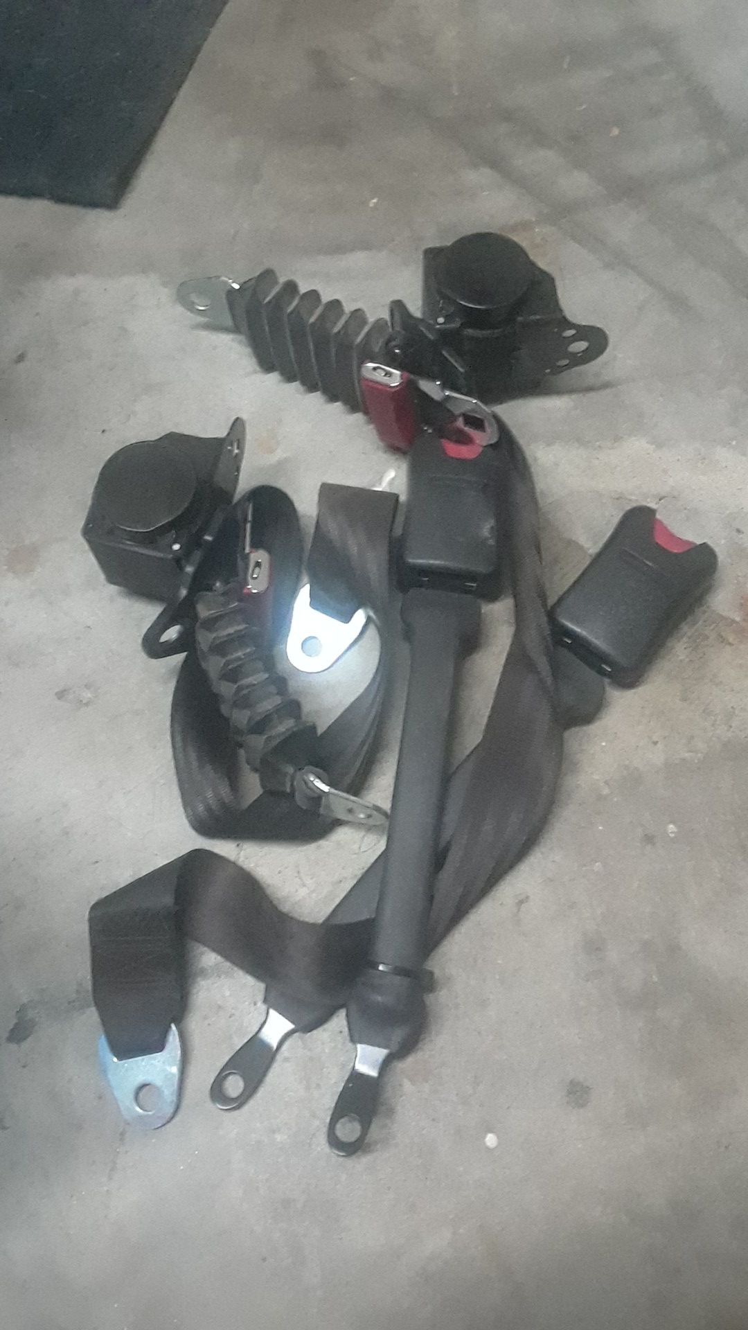 Yxz1000r seat belts