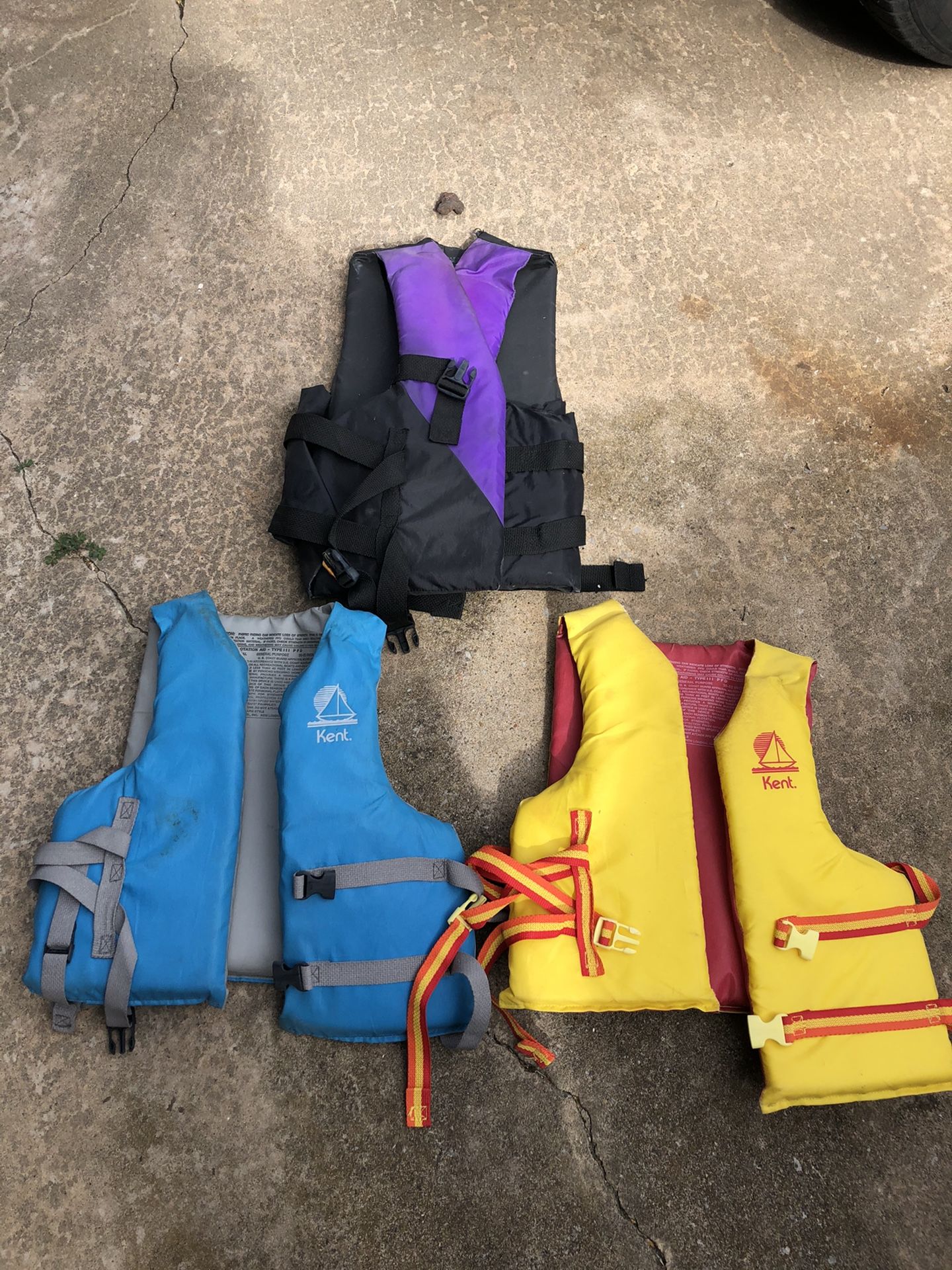 3 Life jackets