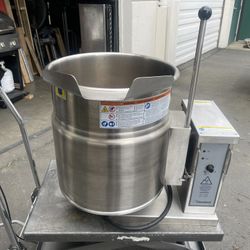 Cleveland KET12T 12 Gallon Steam Kettle 4 Yrs Old