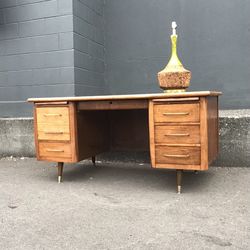 Stunning MCM Walnut Desk With Period Hardware 🖤 