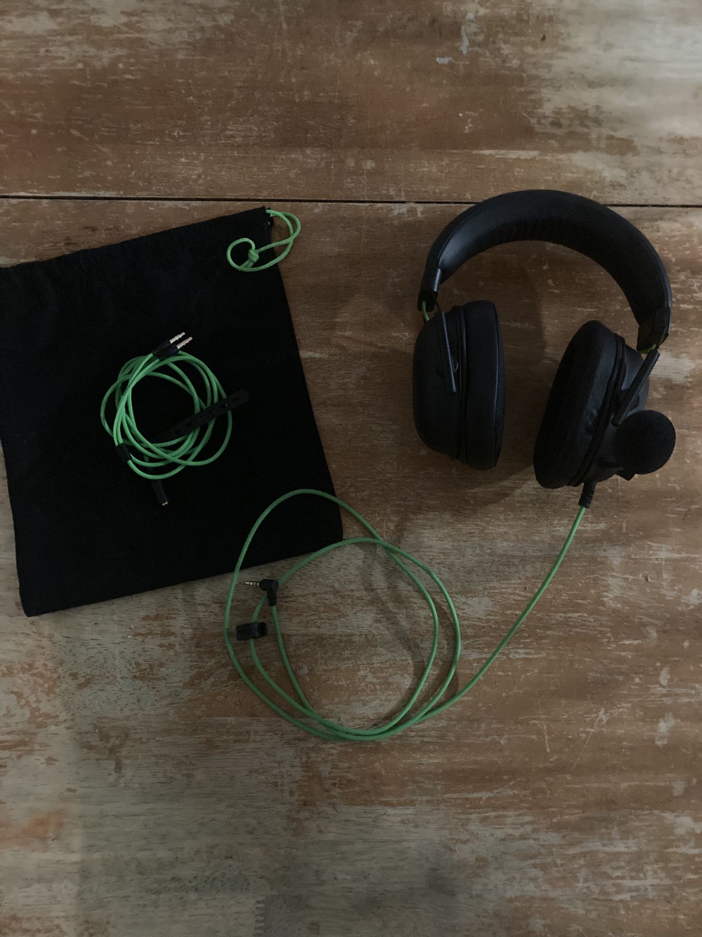 Razer BlackShark V2 X Gaming Headset: 7.1 Surround Sound - 50mm Drivers - Memory Foam Cushion - For PC, PS4, PS5, Switch - 3.5mm Audio Jack - Black