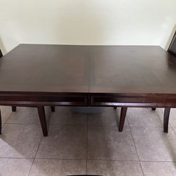 Ashley 6 Person Table With Middle Part 