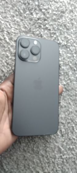 Apple iPhone 15 Pro (iCloud locked)