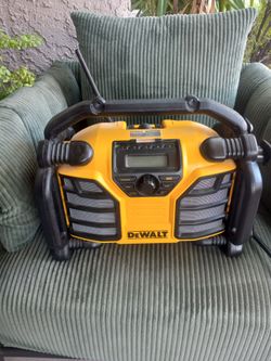 DeWALT DCR015 12V/20MAX 🎛