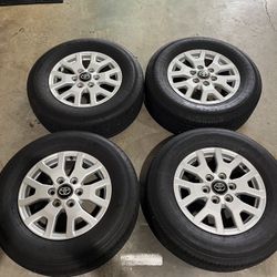 Toyota 17” Wheels & 245/70 R17 Tires
