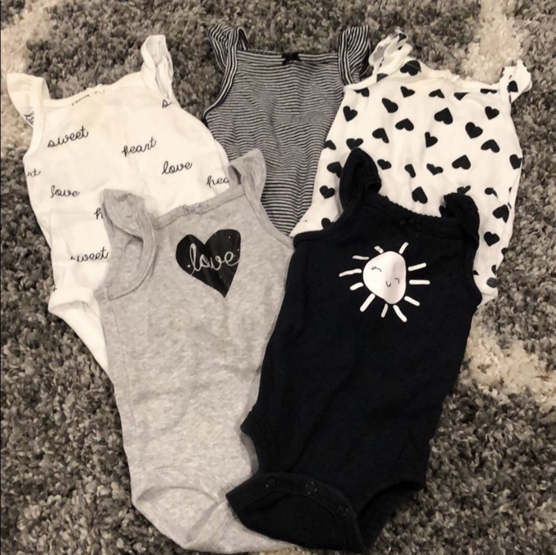 Carter’s Baby Girl’s Tank Onesies Size 3m