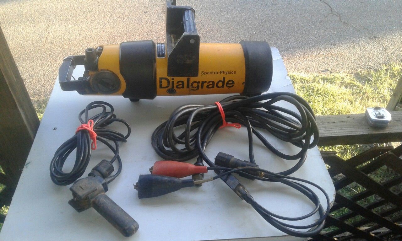 PIPE LASER. Spectra-Physics DIALGRADE Model 1055 XL