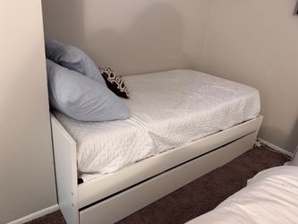 Cama con colchón