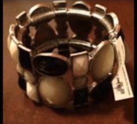 NWT Disney Stretch Rhinestone Bracelet