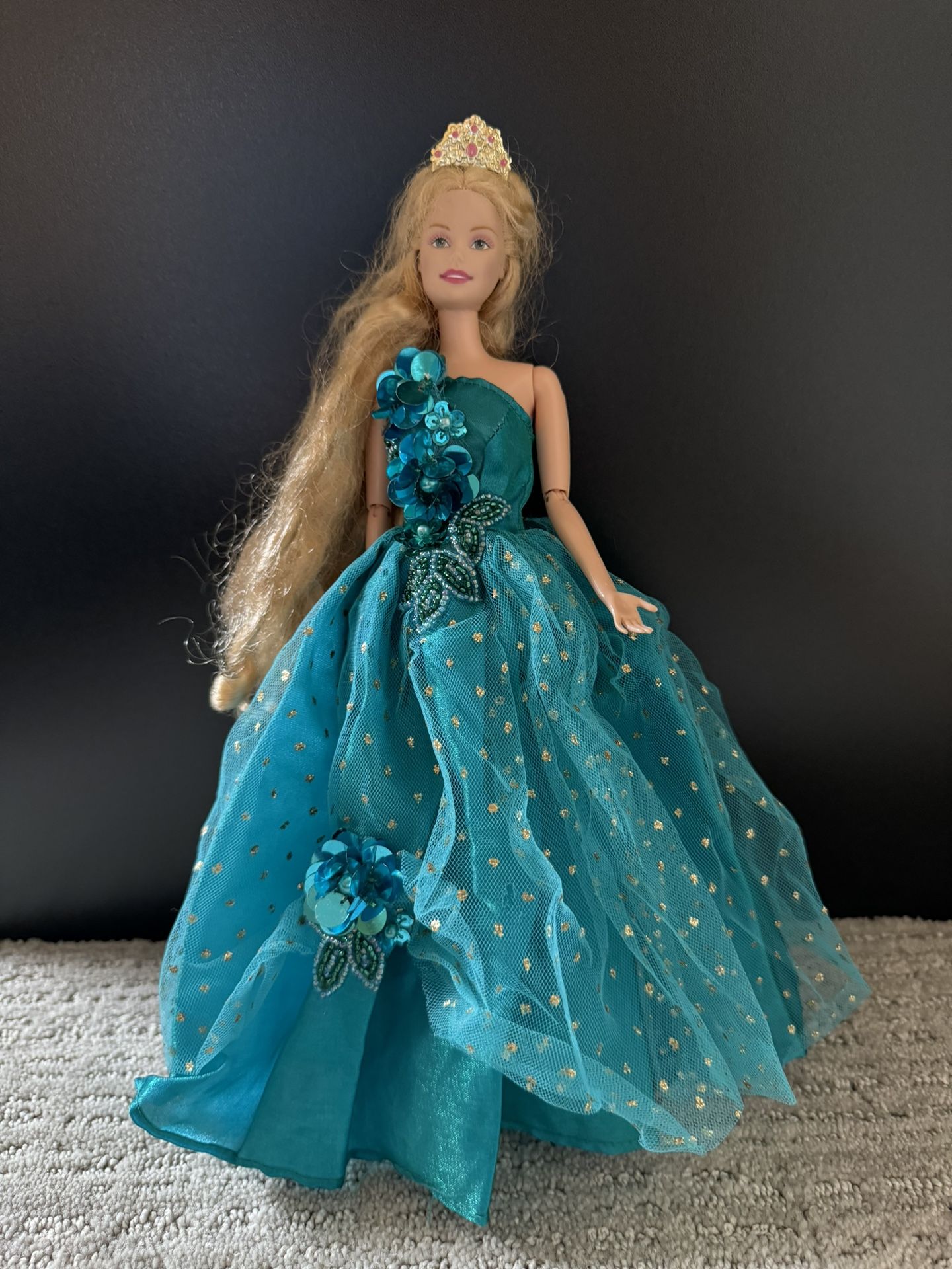 Barbie Dolls, Clothing, & Accessories 