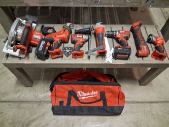 Milwaukee M18 18V Lithium-Ion Cordless Combo Tool Kit (6-Tool) with Two 3.0 Ah Batteries, 1 Charger, 1 Tool Bag