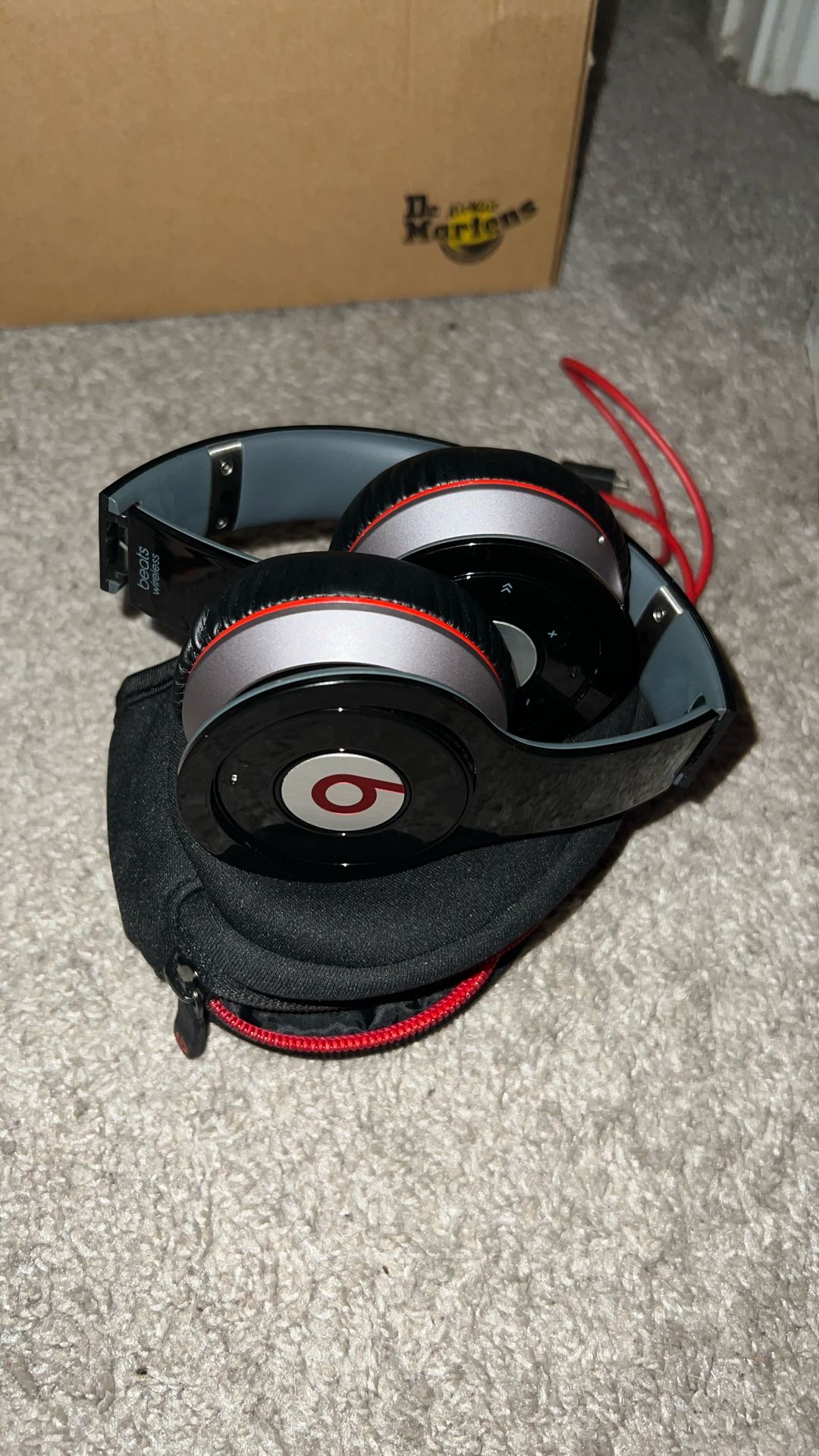 Beats Wireless Headphones 
