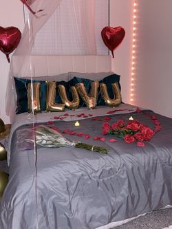 Full Size Bed + Mattress