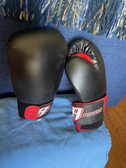 REVGEAR MMA Gloves Thai Or Boxing New 