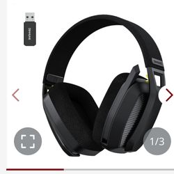 BINNUNE Wireless Gaming Headset With Mic For PS5, PS4, PC, Mac, Wireless Headphones, 2.4GHz Bluetooth Gaming Headset, Wireless Headsets With Flip Mic