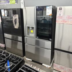 LG - Standard-Depth MAX 28.6 Cu. Ft. 4-Door French Door-in-Door Smart Refrigerator with InstaView MyColor - Stainless Steel