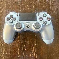 PlayStation 4 DualShock Controller
