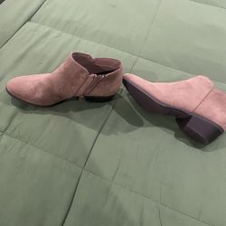 Women’s Boots Size 8