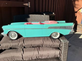Barbie vintage 1988 Mattel Barbie '57 Chevy Bel Air Convertible.