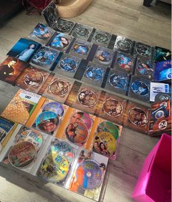 TV SERIES BUNDLE ( UGLY BETTY CAST SIGNED DVD)