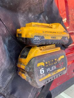 Dewalt battery 6Ah  & 4Ah