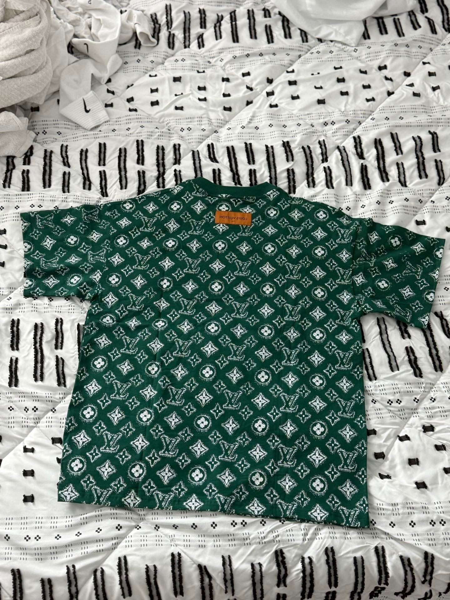 Louis Vuitton T-Shirt (XL)