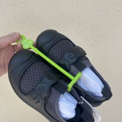 Crocs Swiftwater Splash Kids Size 12c Black