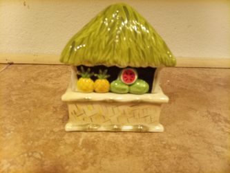 Vintage Clay Art Ceramic Stackable Tiki Fruit Stand Salt & Pepper Shakers Set