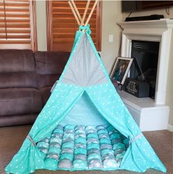 Baby Play Tent Teepee In Mint & Gray With Rug!