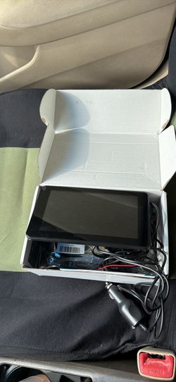 Car play for iPhone and android