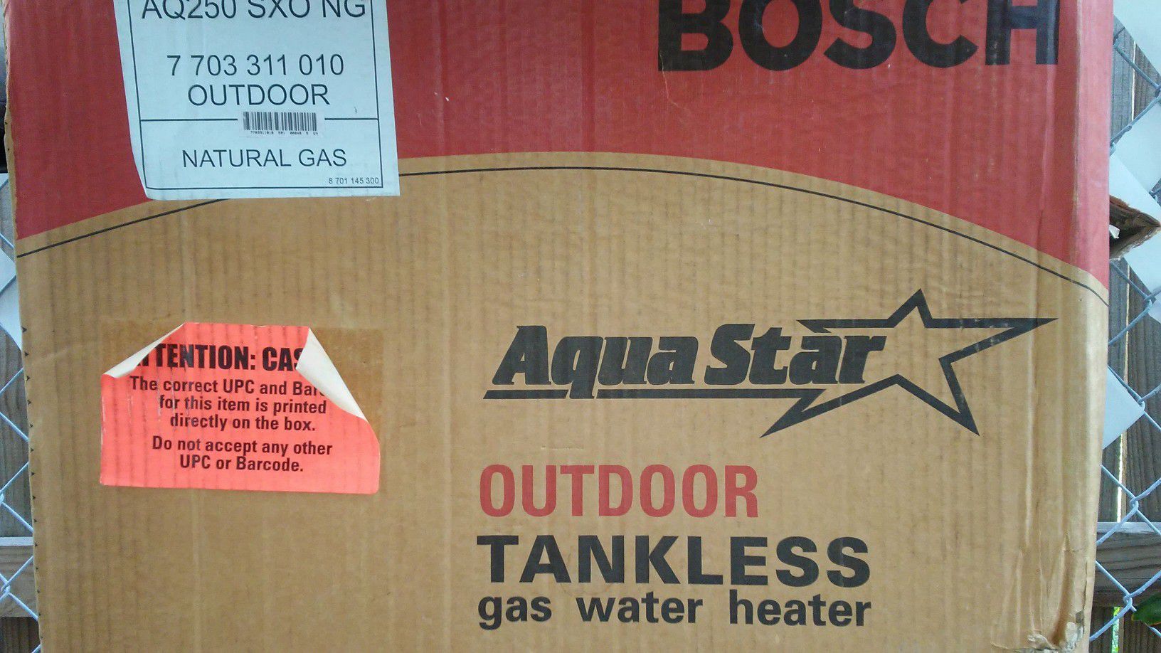 NEW BOSCH OUTDOOR VENTING TANKLESS GAS WATER HEATER