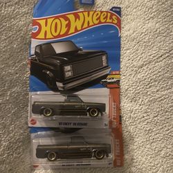 Hotwheels 2 For 5$ Cash Only