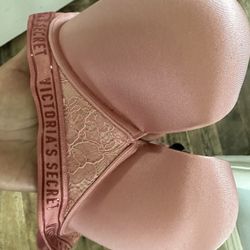 28C Victorias Secret Bra