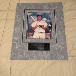Mickey Mantle Autograph Photo