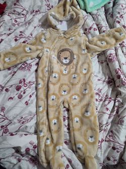Winter onsie 6-9 months