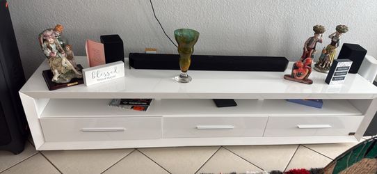 TV Table