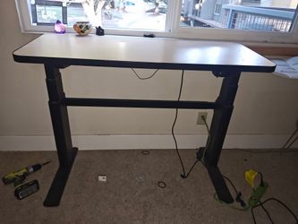 Electric Standing Desk