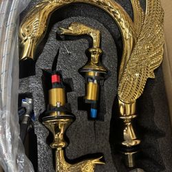 Golden Swan Bathroom Luxury Faucet 