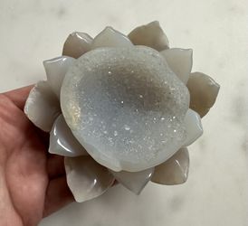 Carved Agate Crystal Lotus flower