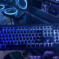 Roccat Vulcan II Max RGB Gaming Keyboard Barely Used With Box 