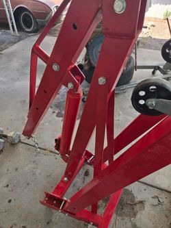 Allied. Barely used 2 Ton Engine Hoist 8 ton long ram