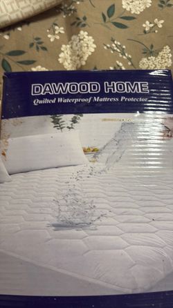 Wood Home Waterproof Mattress Protector