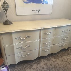 Heritage 9 Drawer Dresser