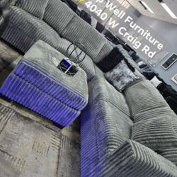 ✨️ Sectionals, 2pc Sofas ✨️ Furniture Queen Bedrooms, Dining Avail