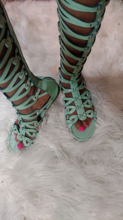 Desire by jacobies mint green gladiator boots size 13!