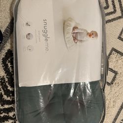 Snuggle Me Infant Lounger 