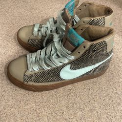 Nike