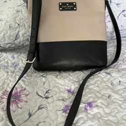 Kate Spade Crossbody Bag In Excellent Condition Like New 